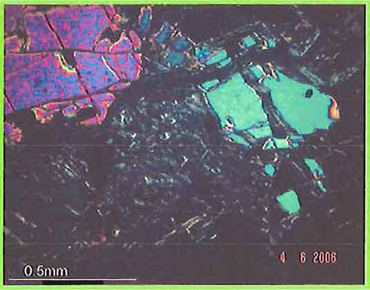 Olivine With Chrysotile Veinlets photomicrograph image