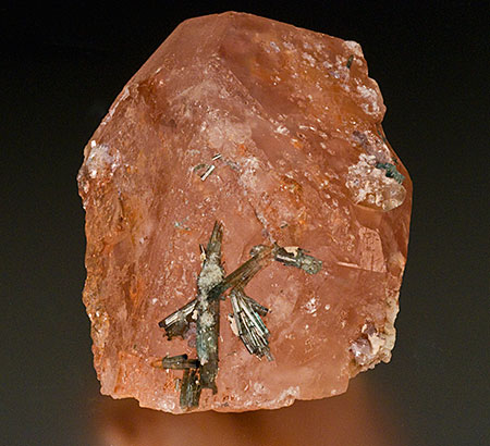 Morganite with Tourmaline photo image